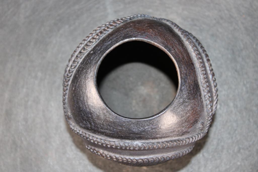 Zulu Beer Pot or UKHAMBA with Amusumpa Relief Patterns - 5