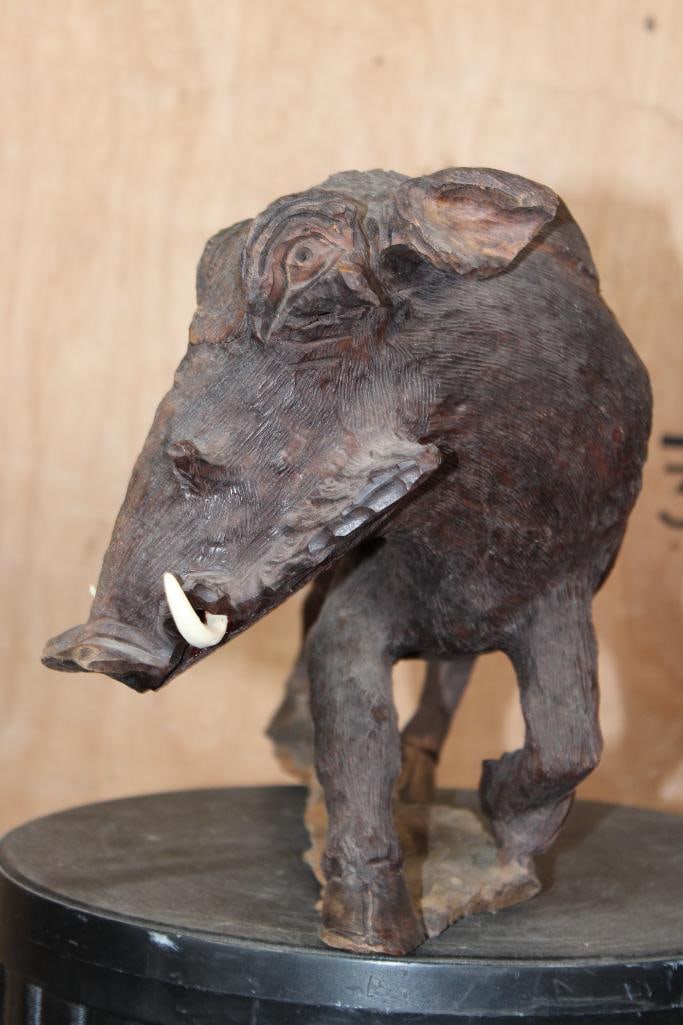 Big Hand-carved Leadwood or Ironwood WARTHOG Sculpture - 4