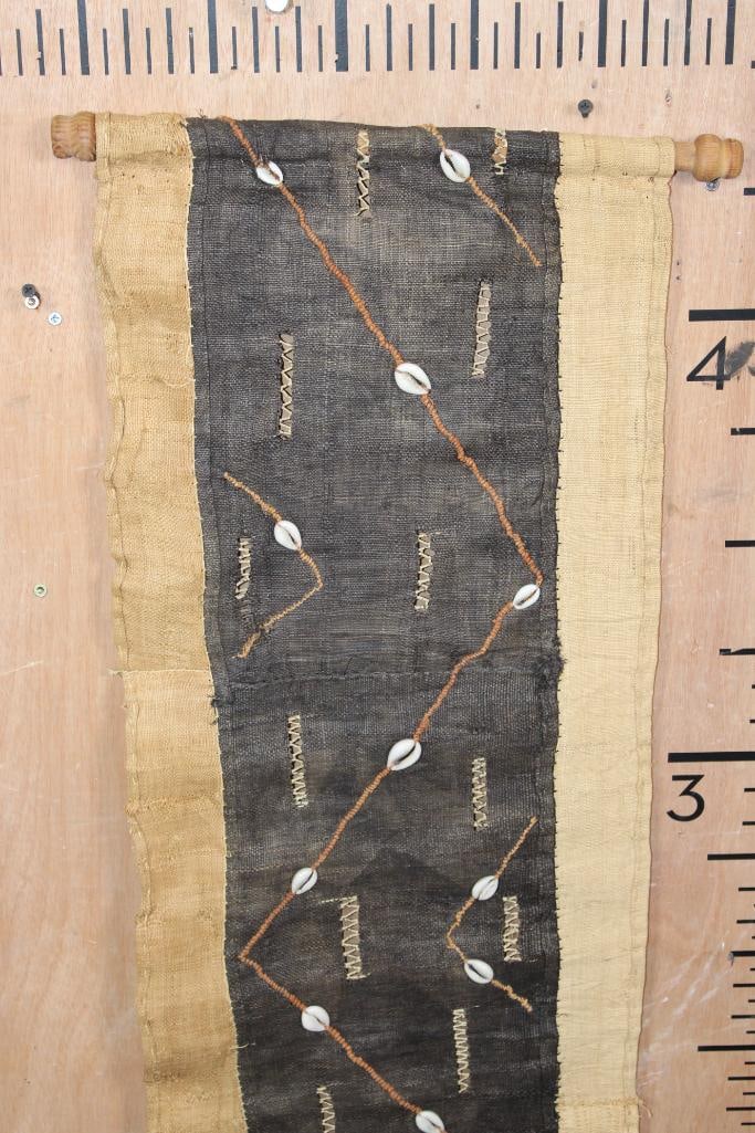 Vintage African Kuba Showa Raffia TEXTILE with Cowrie Shells - 2