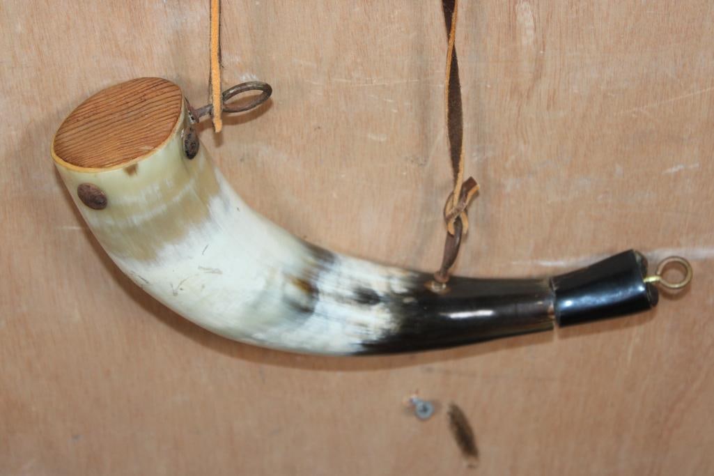 Vintage Hand-made POWDER HORN with a Leather Strap: Vintage Hand-made POWDER HORN with a Leather Strap and a Threaded Cap. TAXIDERMY 