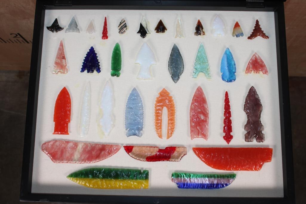 (33) Colorful Hand-knapped Native American Style Glass ARROWHEADS or Projectile Points in a - 3