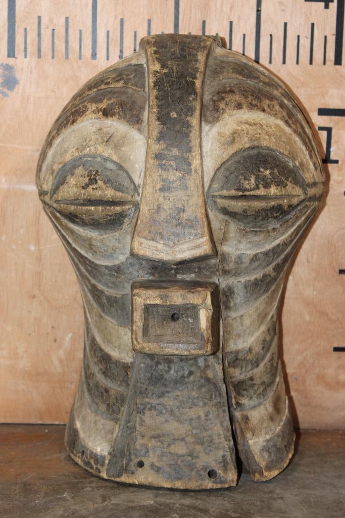 Old Traditional African KIFWEBE MASK from the Democratic Republic of the Congo (1 of 5)