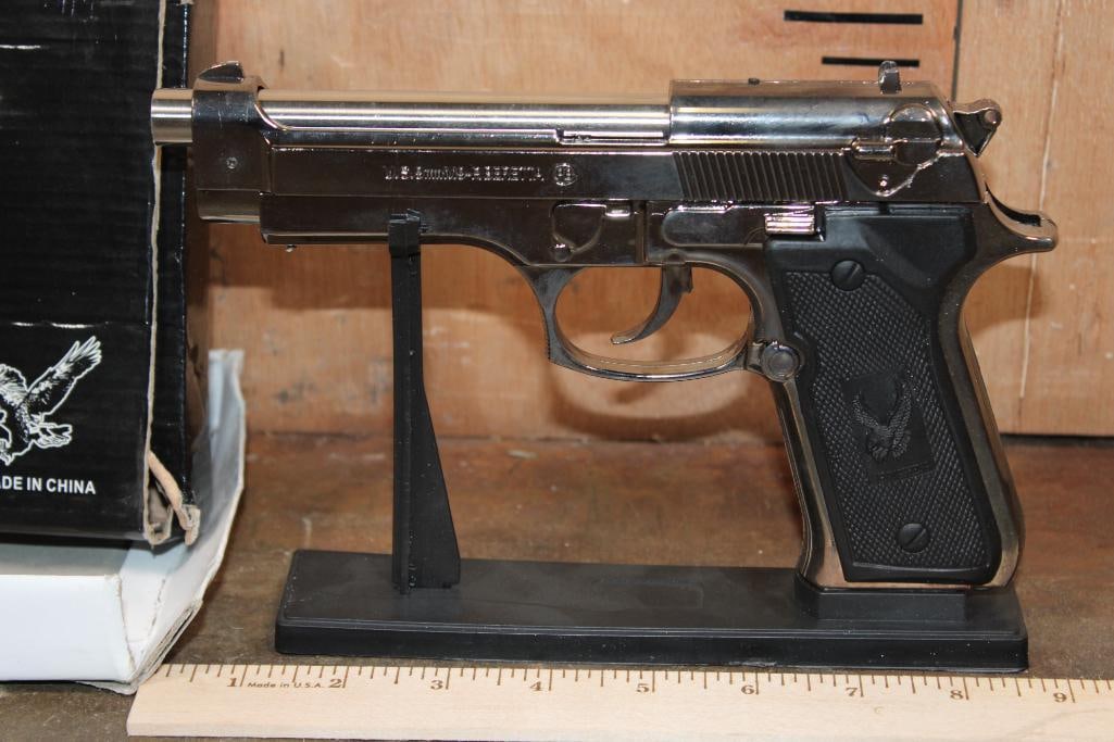 Pietro Beretta U.S. 9 mm M9 PISTOL LIGHTER - 2