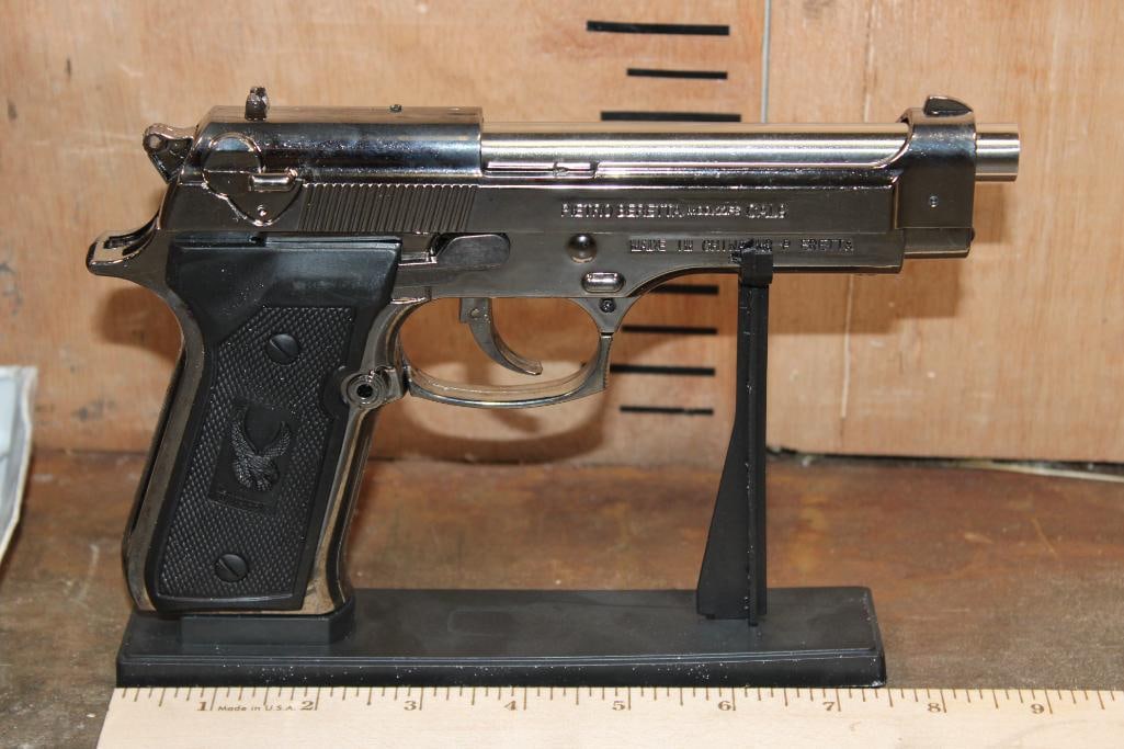 Pietro Beretta U.S. 9 mm M9 PISTOL LIGHTER - 3