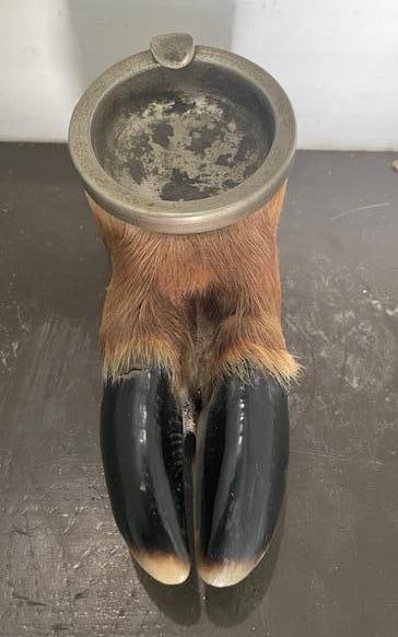 Vintage ELK Foot ASHTRAY - 2