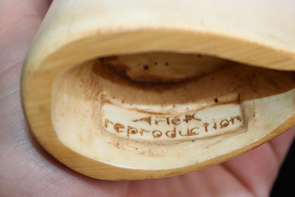 Big Reproduction SPERM WHALE Tooth by "Artek Reproductions" - 3