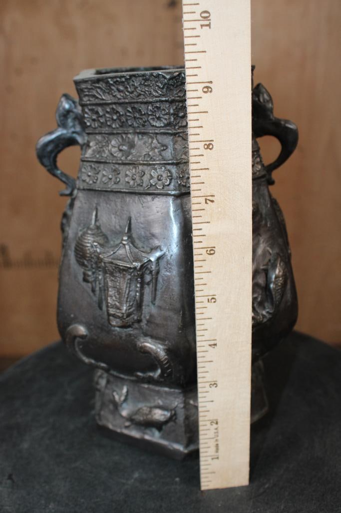 Bronze Hexagonal Vase or Urn Sculpture after 19th Century Qing Dynasty Designs - 2