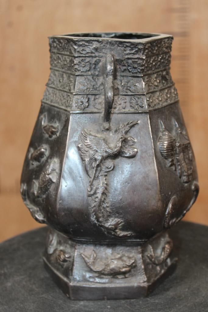 Bronze Hexagonal Vase or Urn Sculpture after 19th Century Qing Dynasty Designs - 3