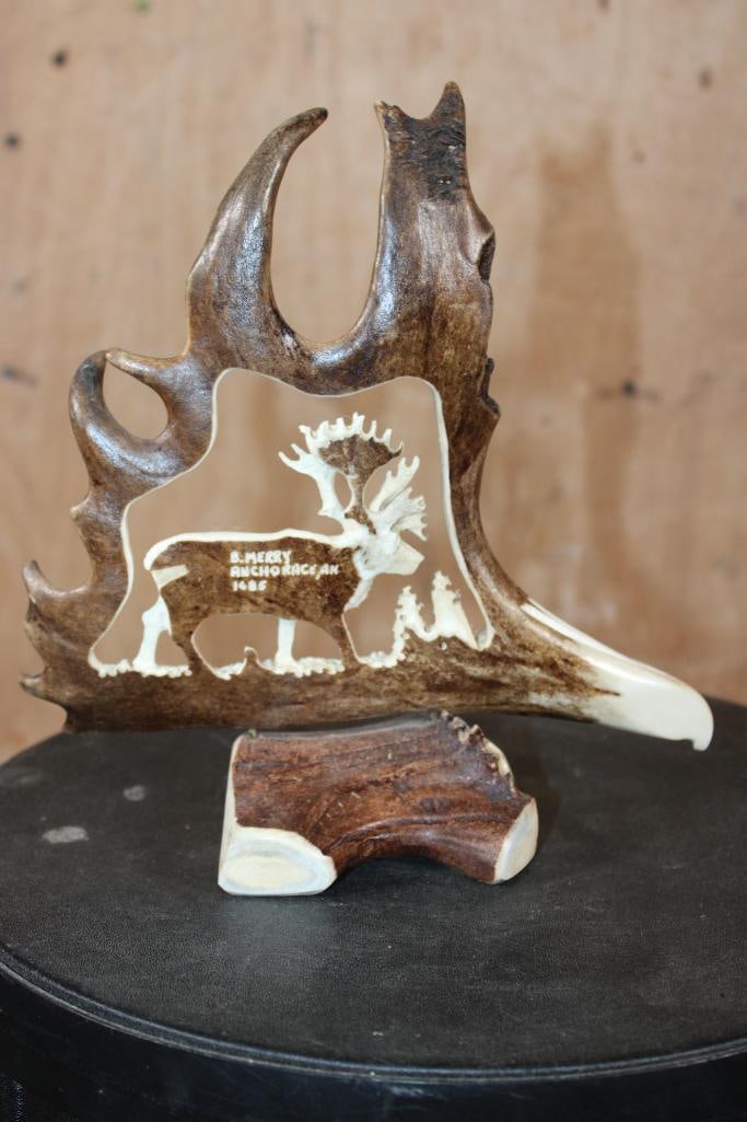 Hand-carved CARIBOU Antler Sculpture from Alaska - 4