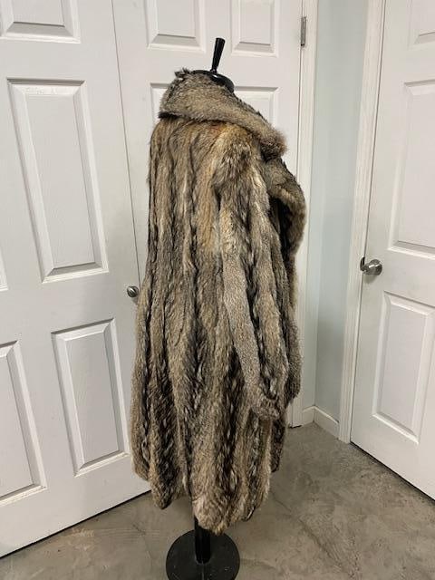 FOX Fur Coat - 3