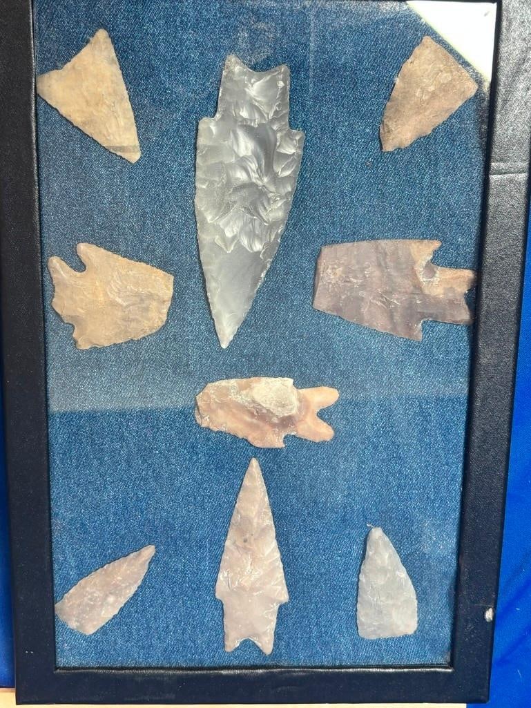(9) Native American ARROWHEADS and Various Stone Projectile Points in a Display Frame - 2