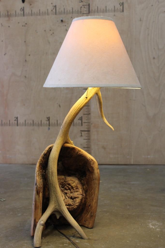 STAG Antler and Wood LAMP with a Shade - 2