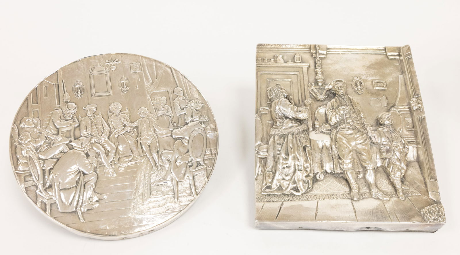 Moritz Daniel Oppenheim - Two Silver Plates with Jewish Scenes. Hallmarked (1 of 3)