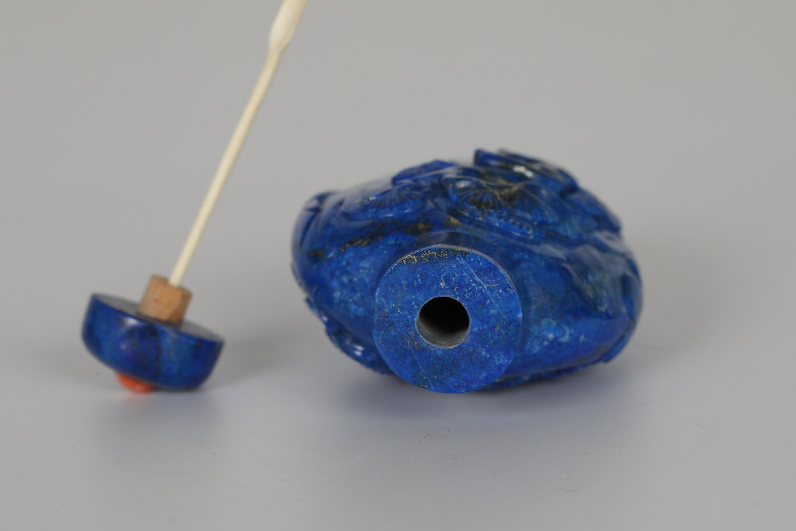 Lapis Lazuli Snuff Bottle - 5