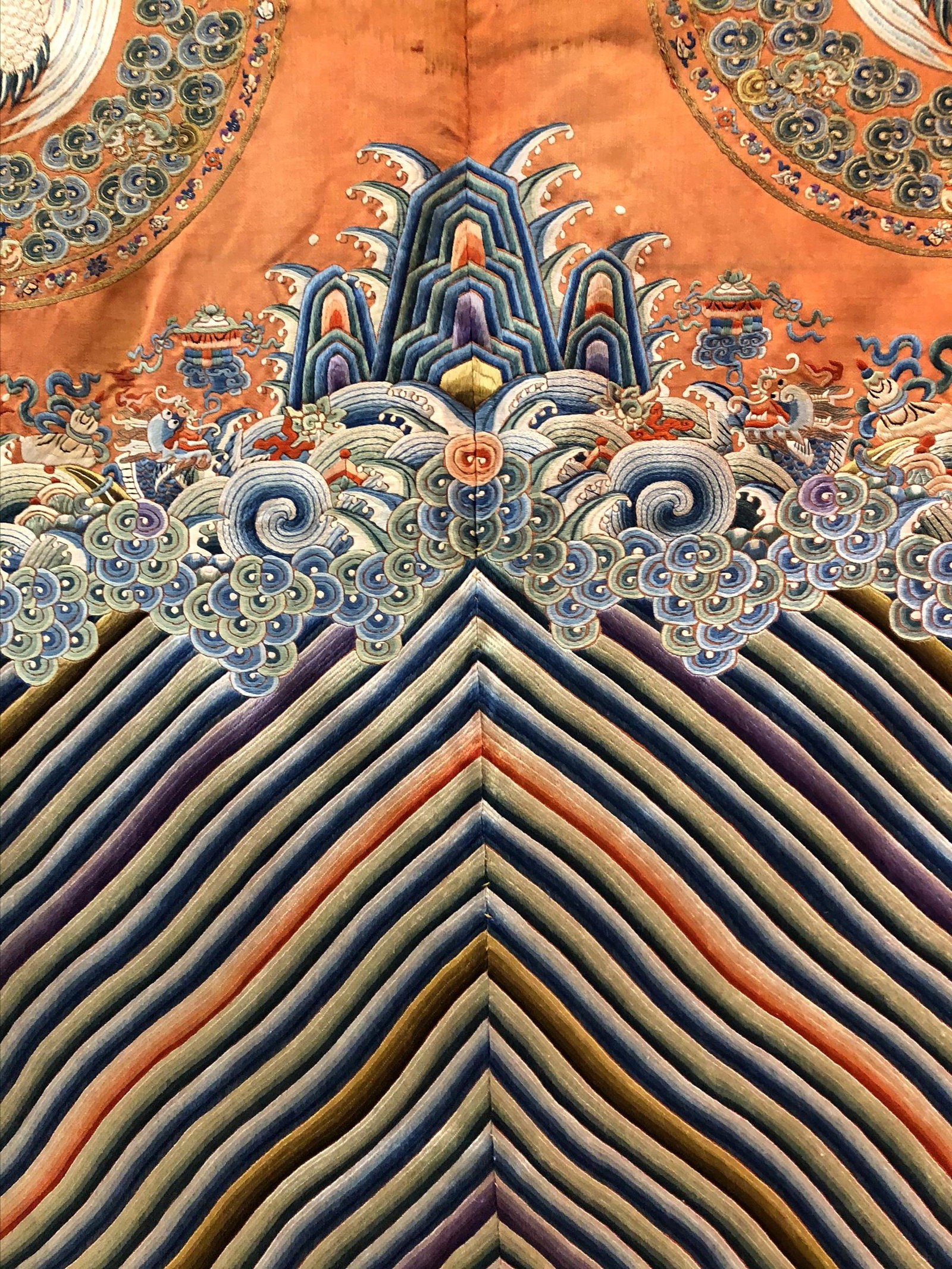 19TH embroidered dragon robe - 4