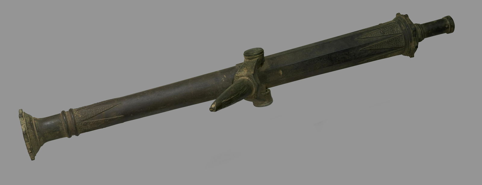 Late 17th- early 18th Century Bronze Ships Swivel: Late 17th- early 18th Century Bronze Ships Swivel LANTAKA Cannon. 45" long