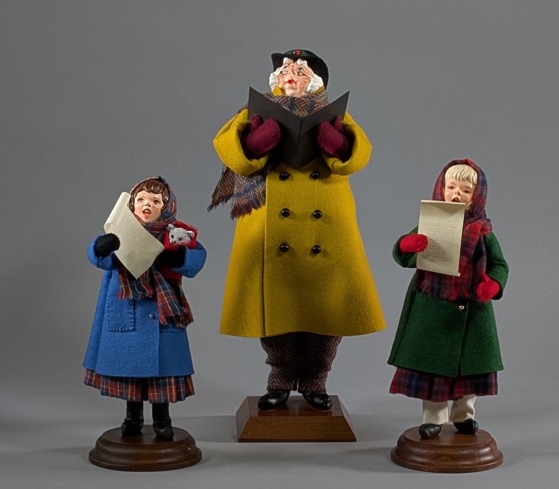 Simpich Character Dolls Set of Three Carolers Vintage (1 of 8)