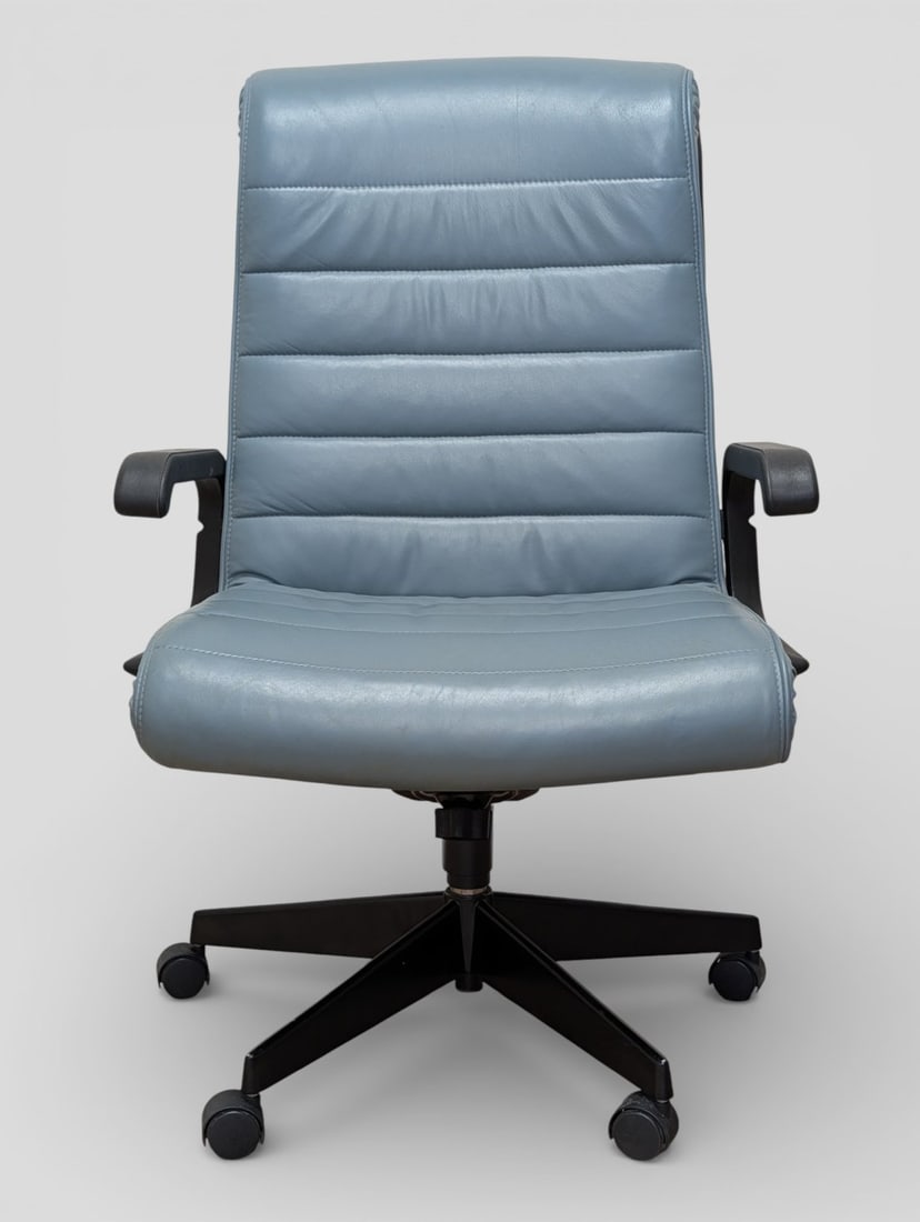 Lot of Twelve (12) Knoll Leather Chair by Richard Sapper MCM (1 of 5)