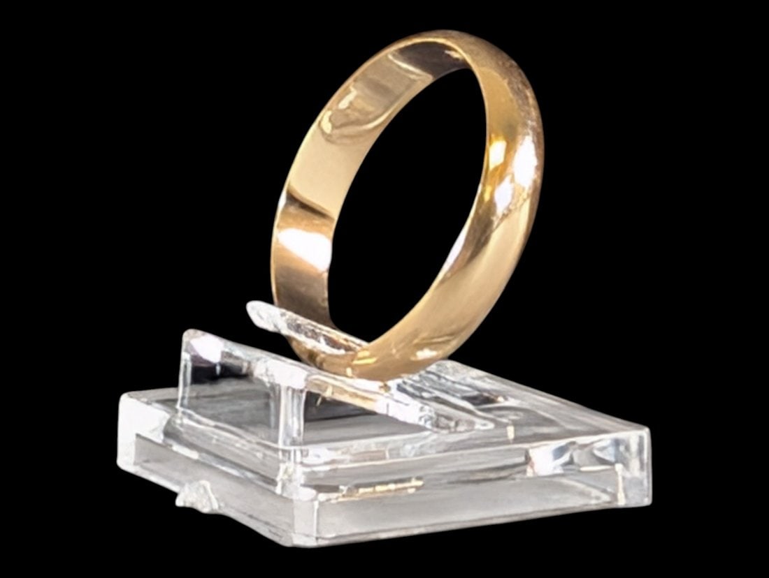 14K Keepsake Wedding Band (1 of 2)