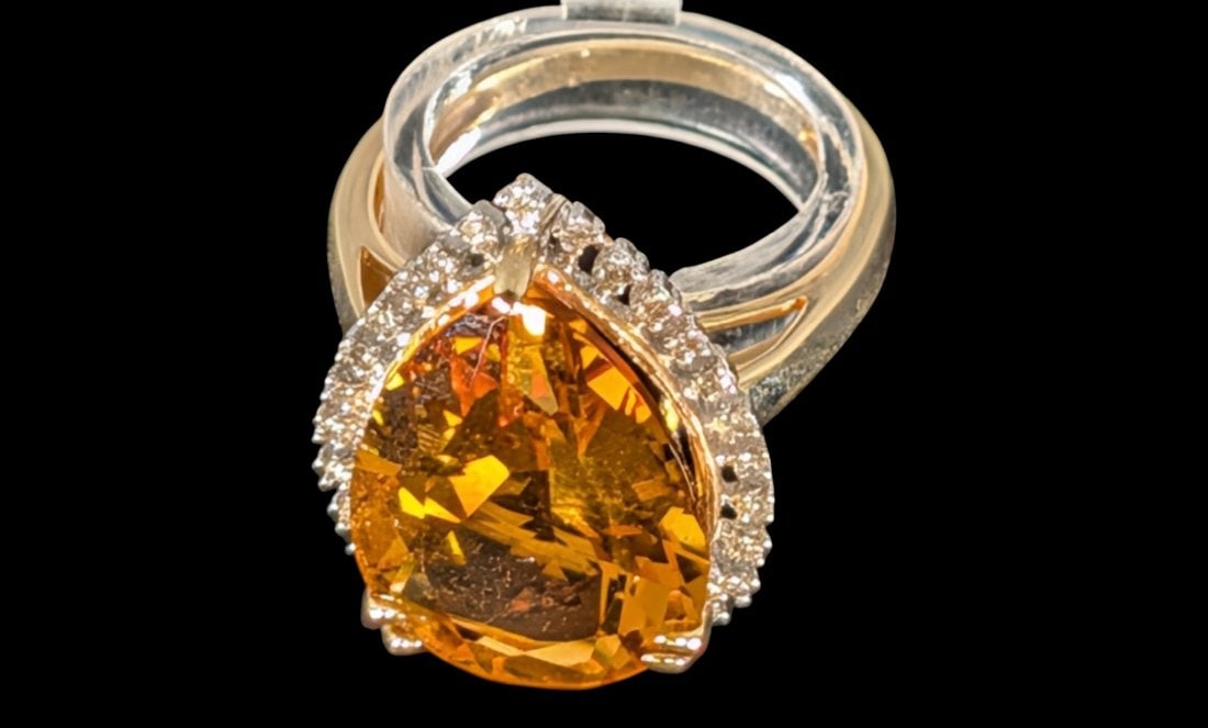 Citrine & Diamond Ladies Cocktail Ring 14K: 18K ovals. Citrine & Diamond Ladies Cocktail Ring 14K