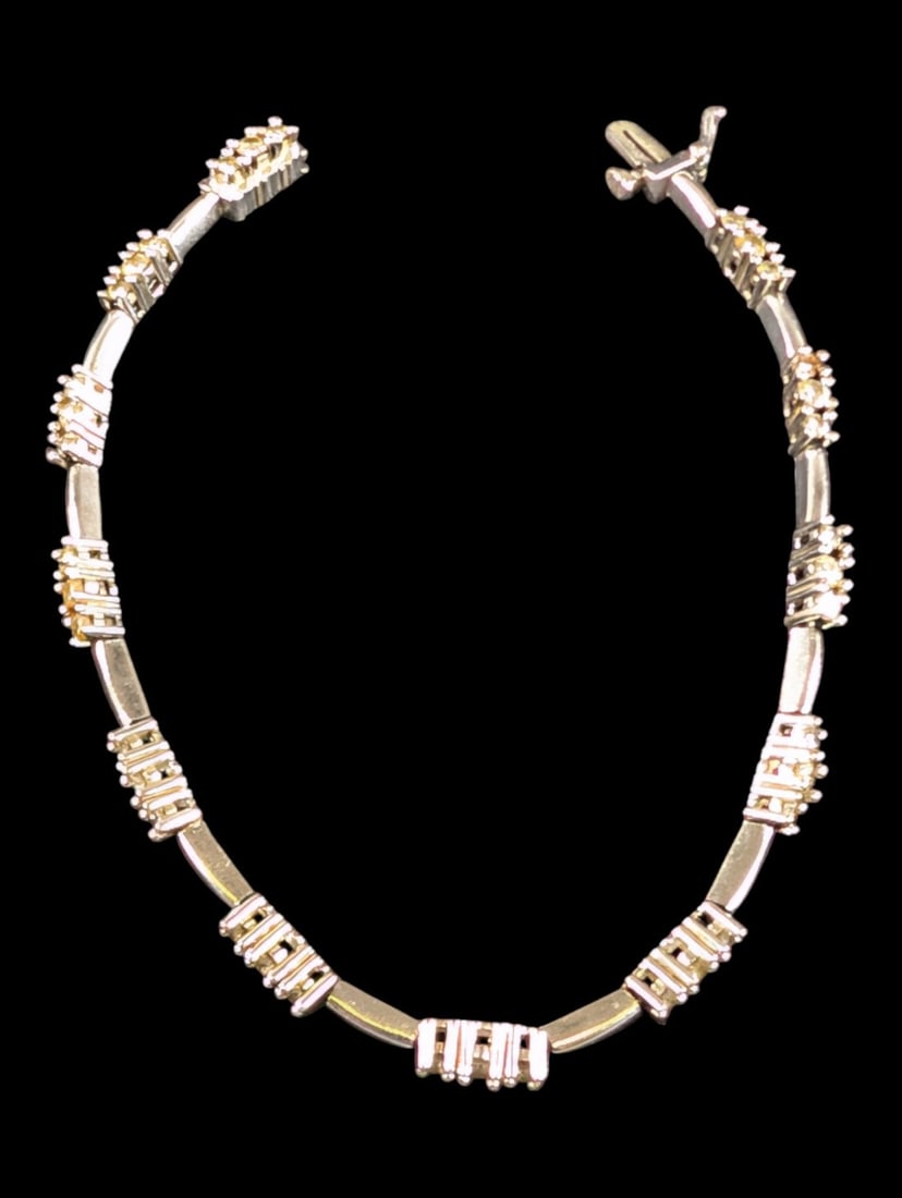 18K White Diamond Ladies Bracelet (1 of 3)