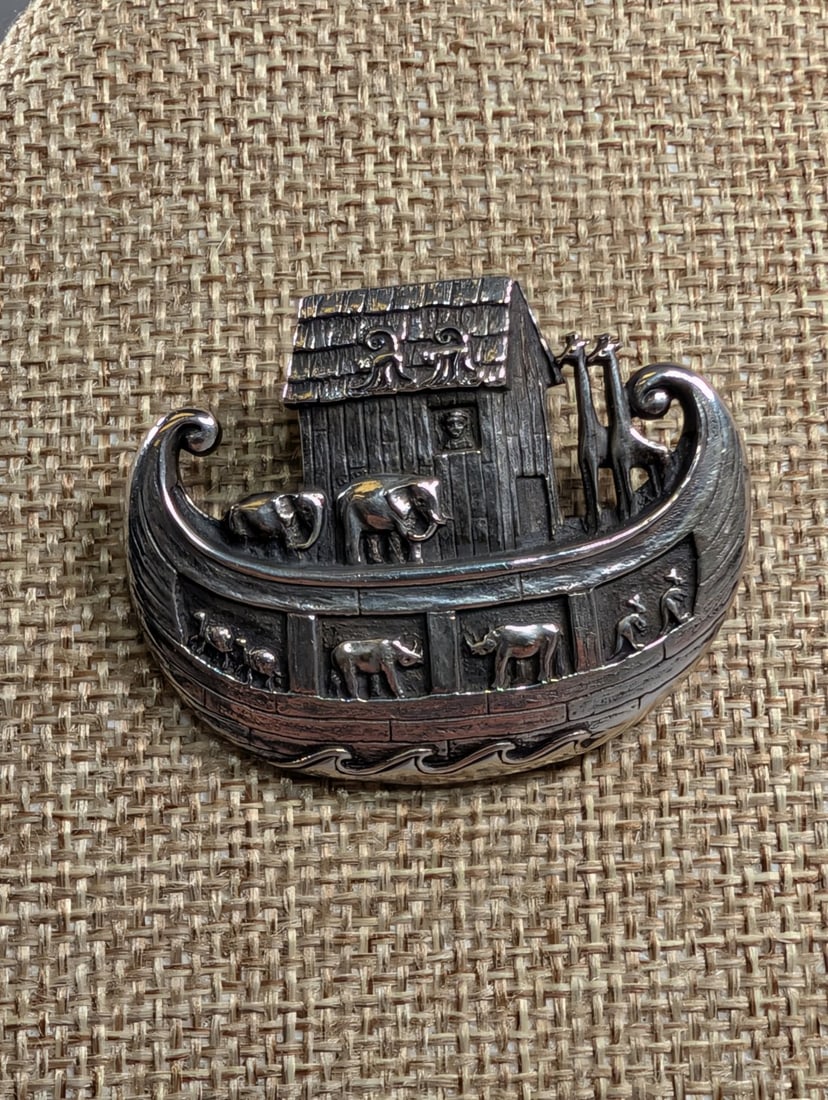 James Avery Sterling Noah's Ark Pin: James Avery Noah's Ark Brooch Sterling Silver. Includes Box. James Avery Sterling Noah's Ark Pin