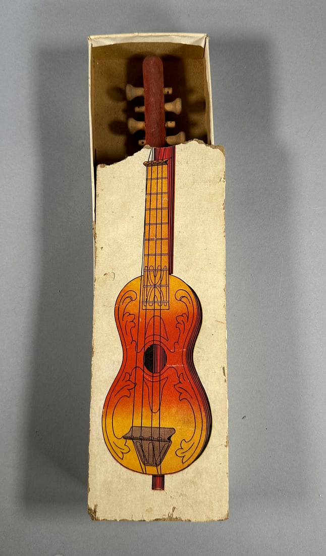 Vintage Toy Ukelele in Box (1 of 1)