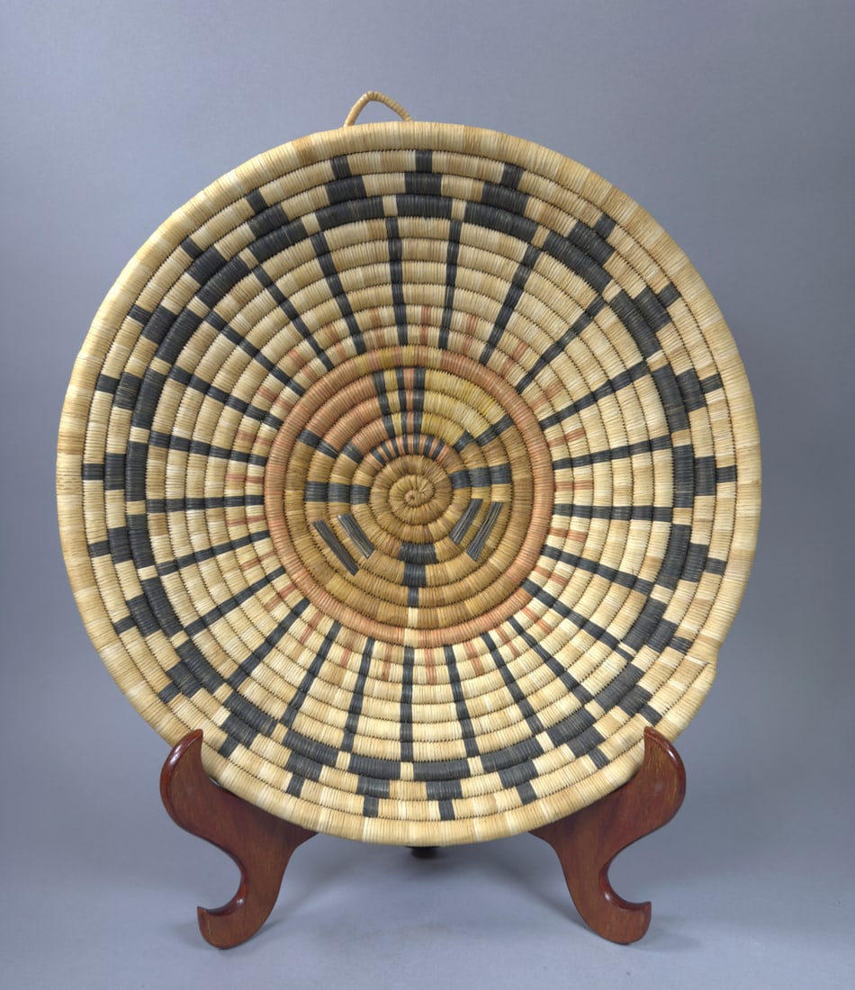 Hopi Basket (1 of 3)