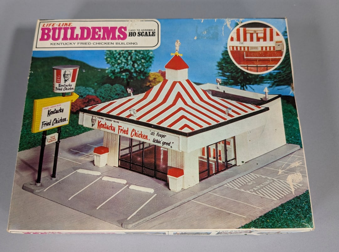 Life Like Buildem Kentucky Fried Chicken Building (1 of 2)