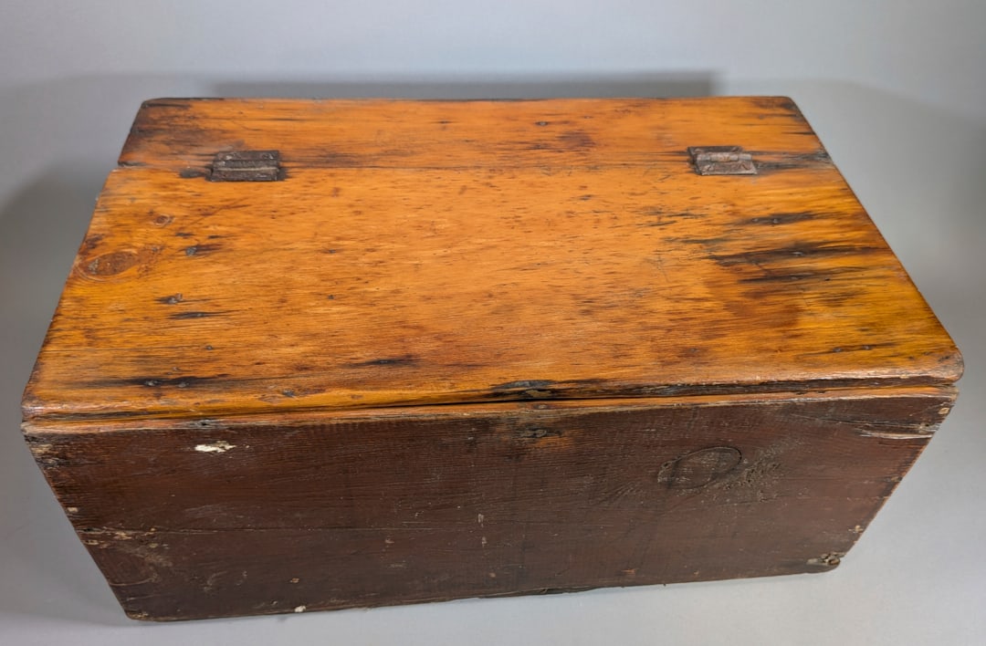 Antique Painted Hinged Box - 2