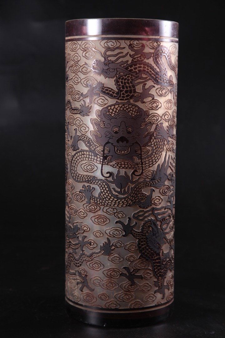 A Chinese Peking Class Dragons Brush Pot (1 of 9)