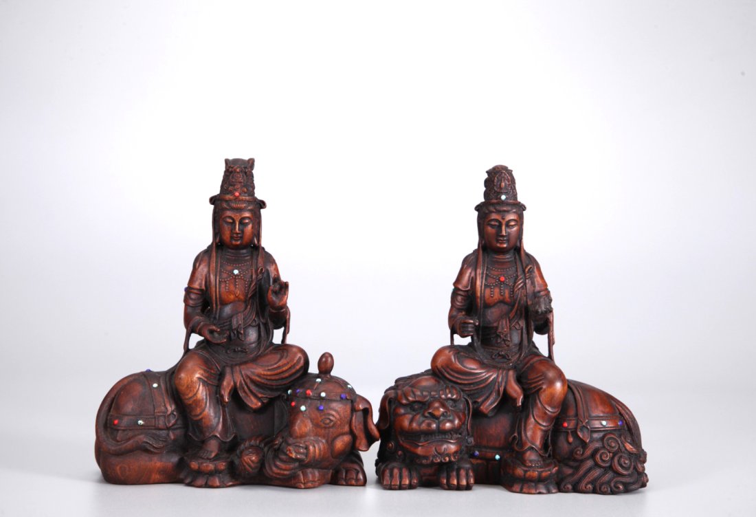 A Pair Chinese Gems Inlaid Wood Beasts and Statues (1 of 8)