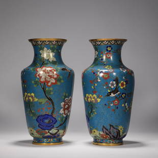 Qing Dynasty cloisonne flower and bird appreciation bottle pair: H:26.5cm W:13cm wt:2130g