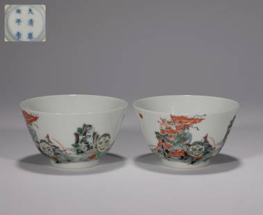 A pair of Qing Dynasty pastel soldier and horse figure cups: H:5.4cm W:8.3cm