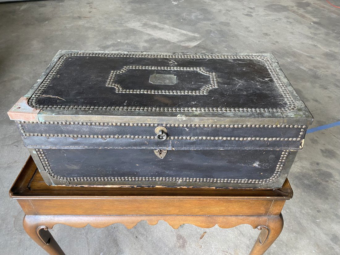 19th century Studded Leather and Camphorwood Chinese Export Campaign Trunk (1 of 4)