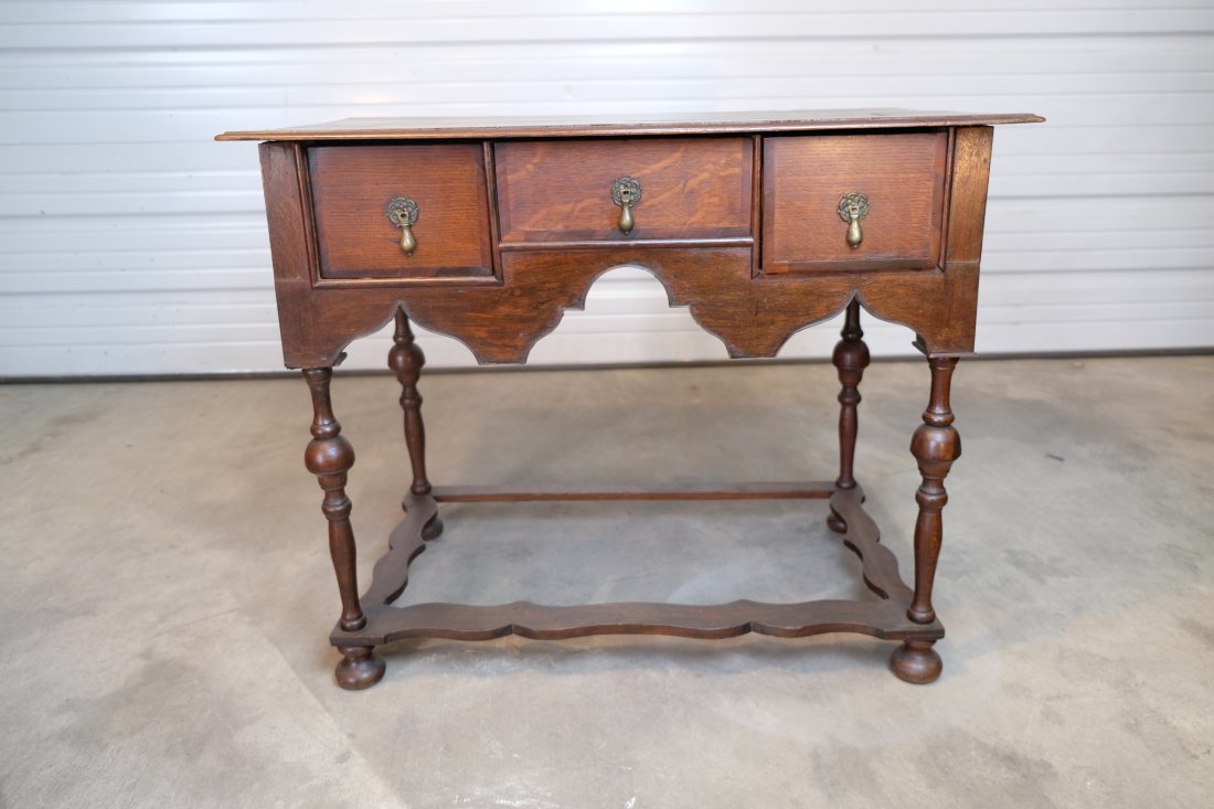 Early 18th Century English Lowboy (1 of 7)