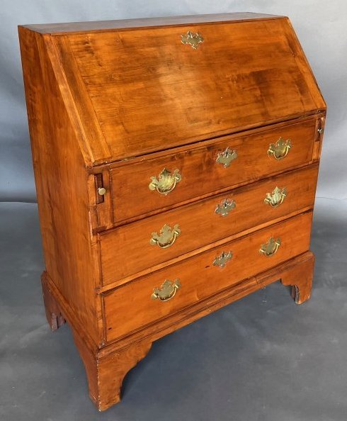 Handsome 18th- 19th Century American Slant front desk (1 of 13)