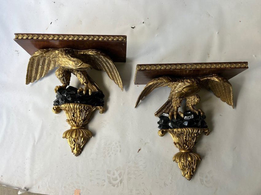 Great Pair of Gilt Italian Eagle Wall Brackets (1 of 8)