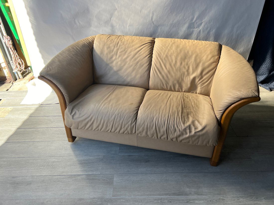 Vintage Designer "Ekornes Collection" Leather Loveseat (1 of 11)