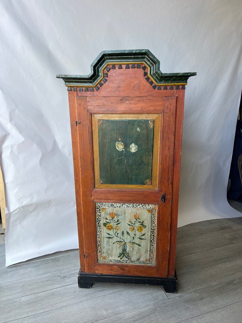 Beautifully Painted 18th Century Scandinavian Cabinet (1 of 16)