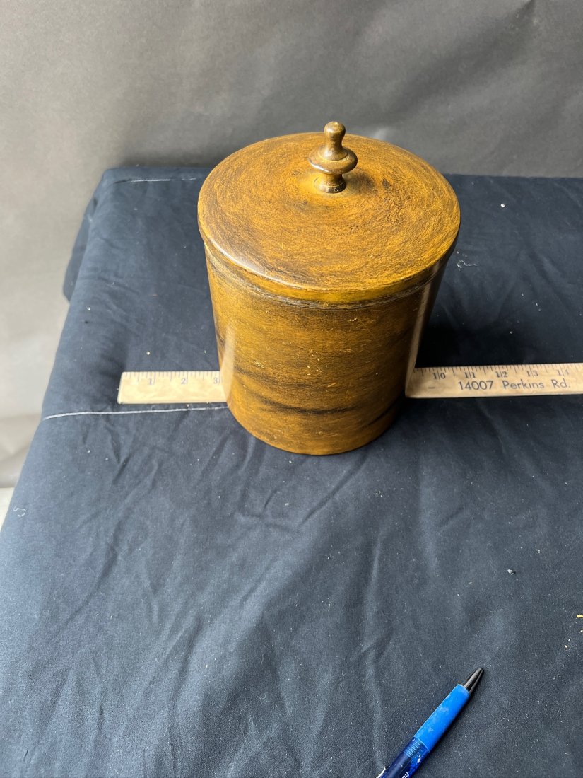 Cute Tole Lidded Jar: Cute Tole Lidded Jar