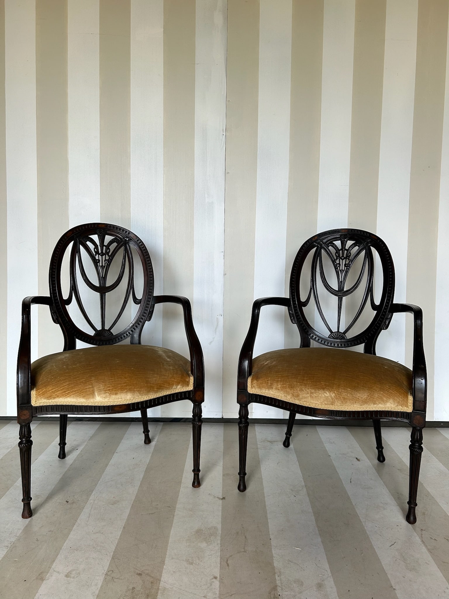 Fine Pair of 18th- 19th Century English Inlaid Mahogany Armchairs with Silk Velvet Upholstery: Fine Pair of 18th- 19th Century English Inlaid Mahogany Armchairs with Silk Velvet Upholstery