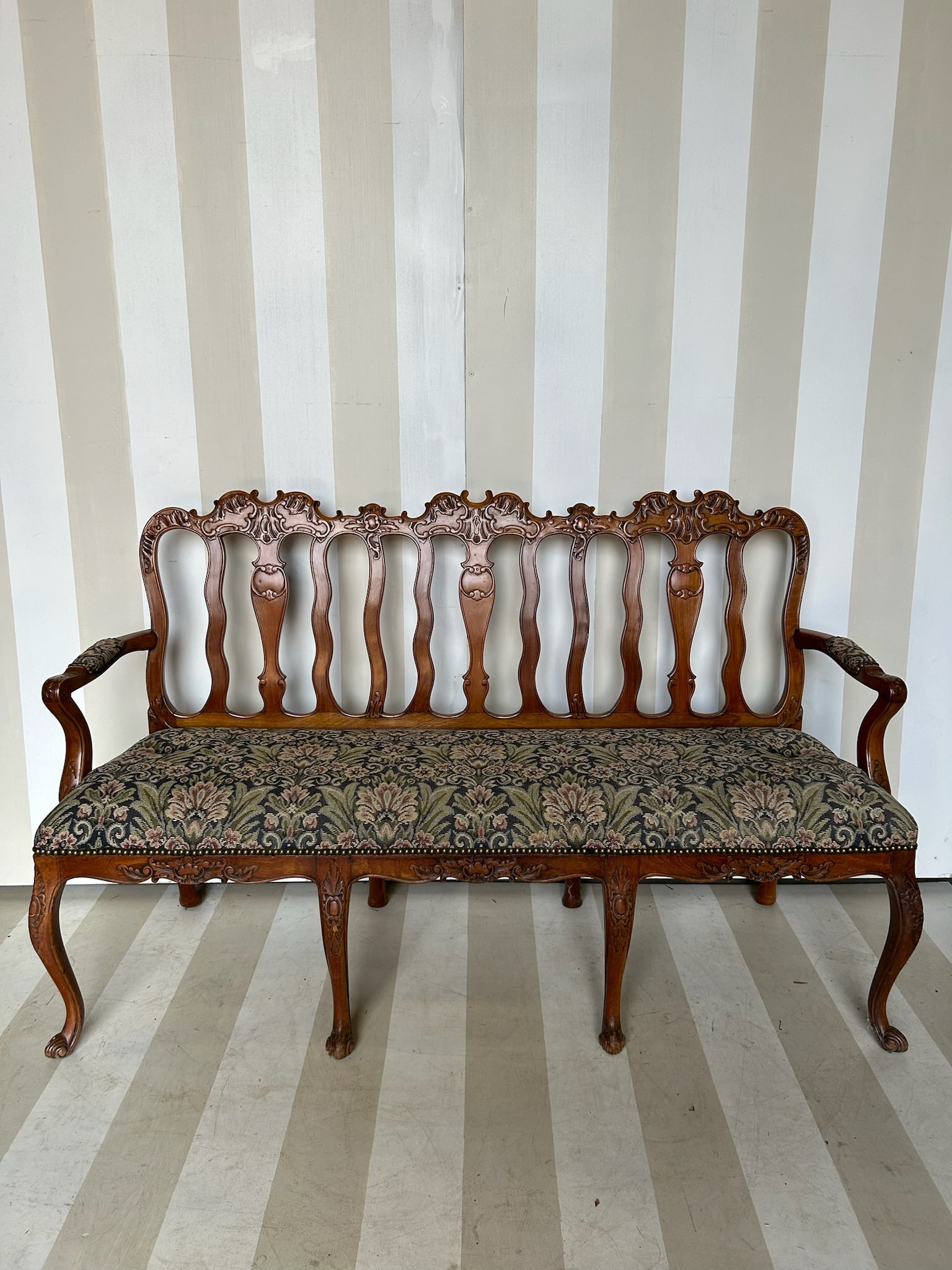 Antique Carved Italian Sofa: Antique Carved Italian Sofa
