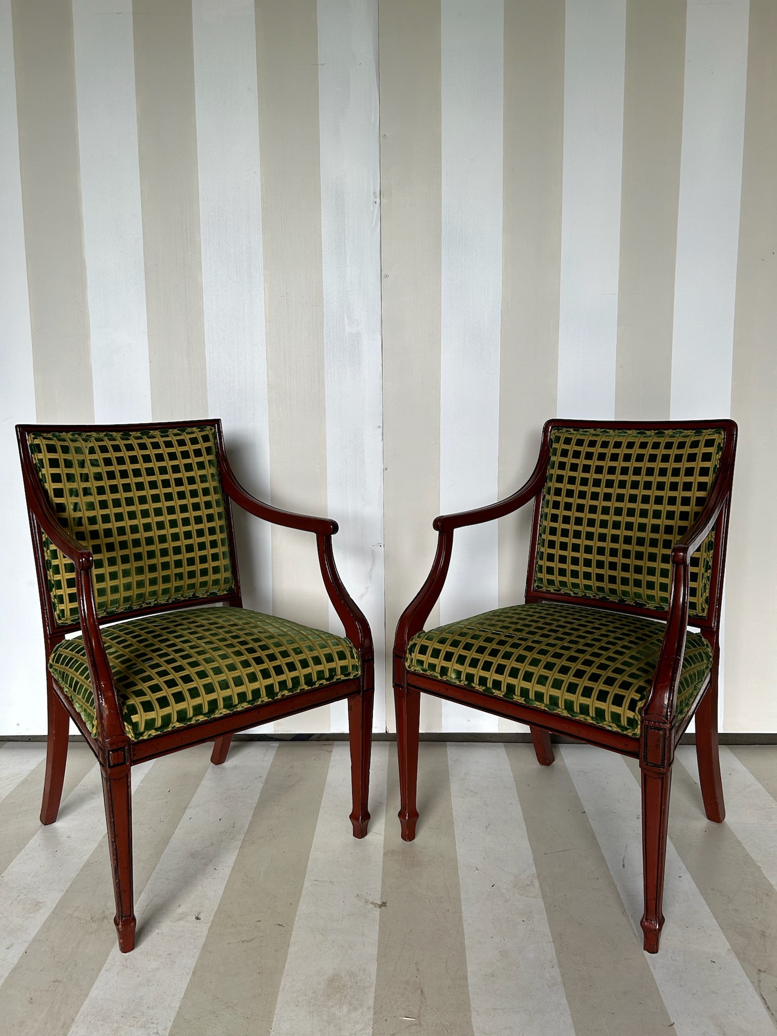 Great Pair of Designer Armchairs in Custom Upholstery (1 of 15)