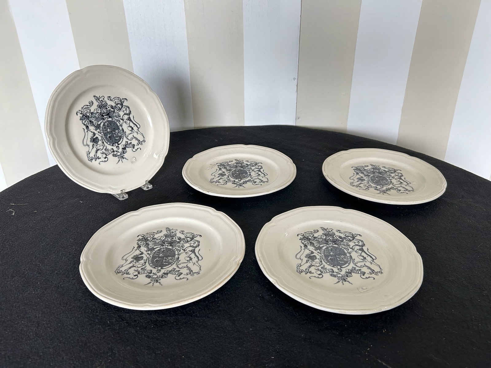 Set of 5 American Porcelain Plates: Set of 5 American Porcelain Plates