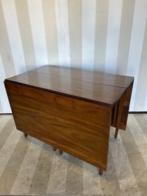 English Mahogany Drop Leaf Dining Table