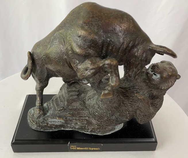 Vintage Bull and Bear Bronze on Stand: Removable Merrill Lynch tag on front.9.5 X 4.5 X 9.