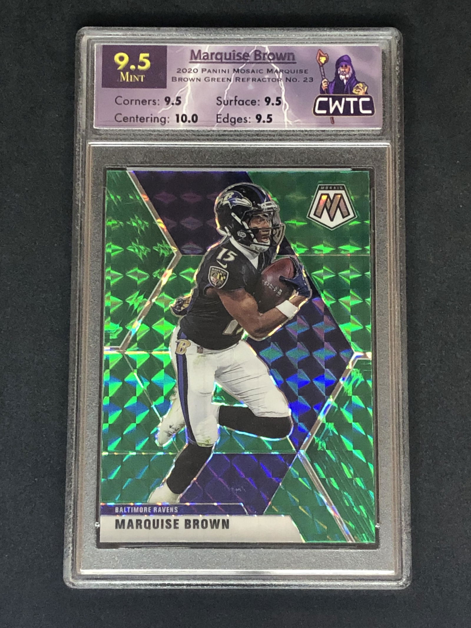Marquise Brown Panini Mosaic Green Refractor CWTC 9.5 (1 of 1)