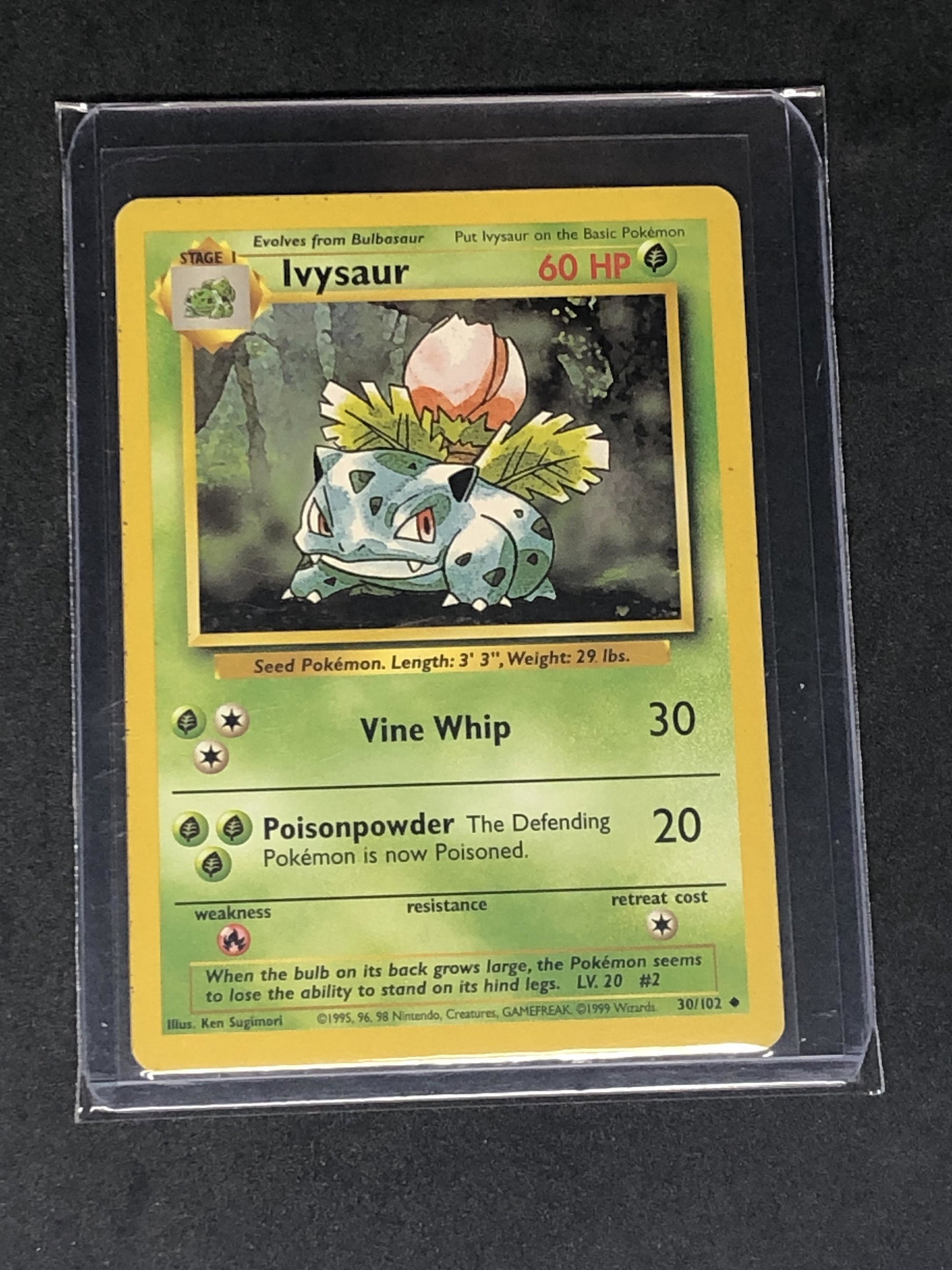 Base Set Ivysaur Pokemon Card (1 of 1)
