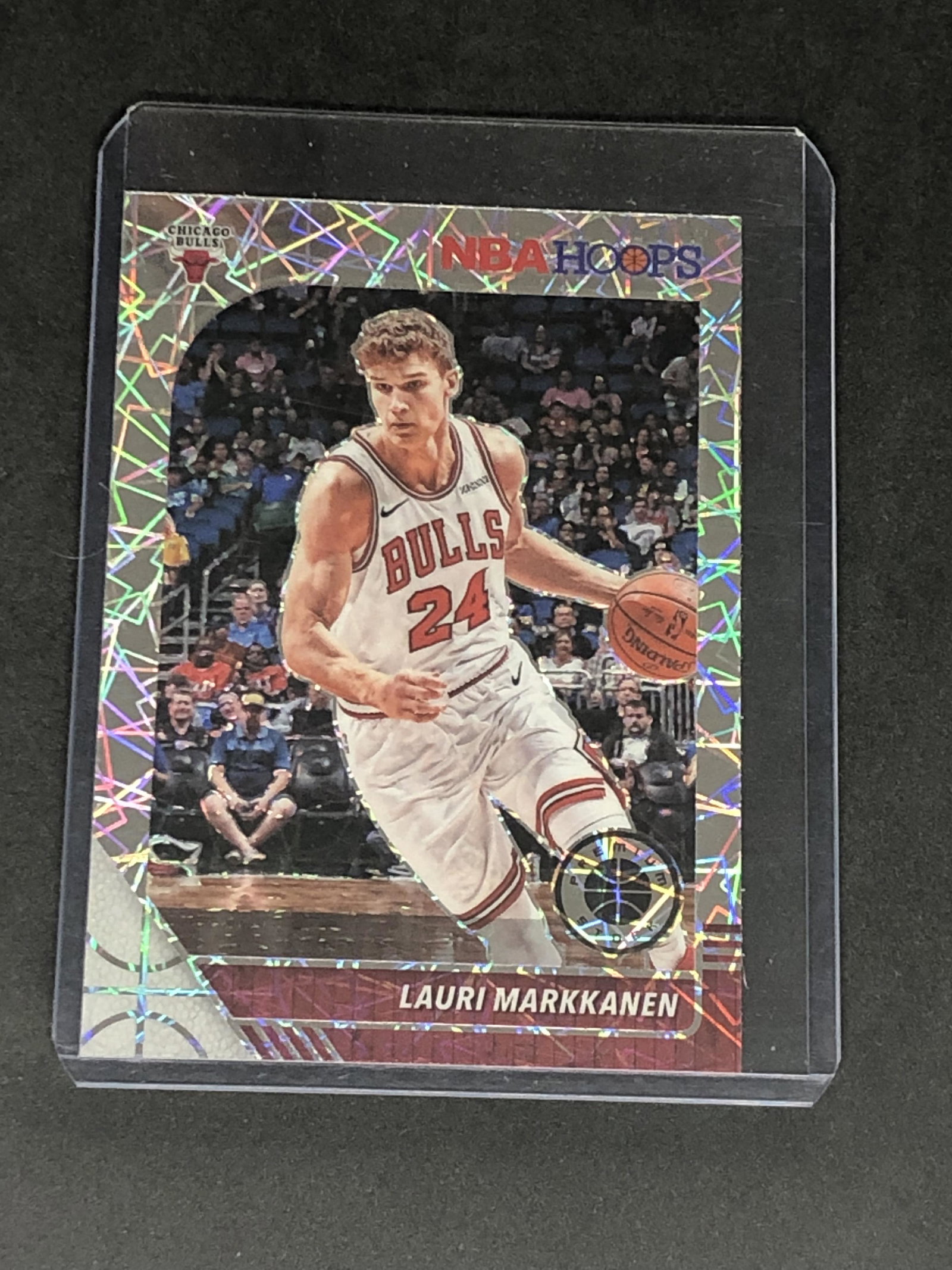 Lauri Markkanen Panini NBA Hoops Refractor (1 of 1)